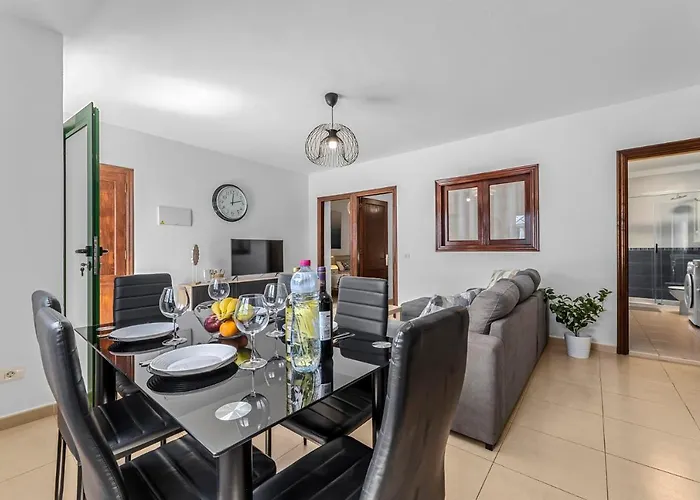 Home2book Charming Tinajo, Wifi *