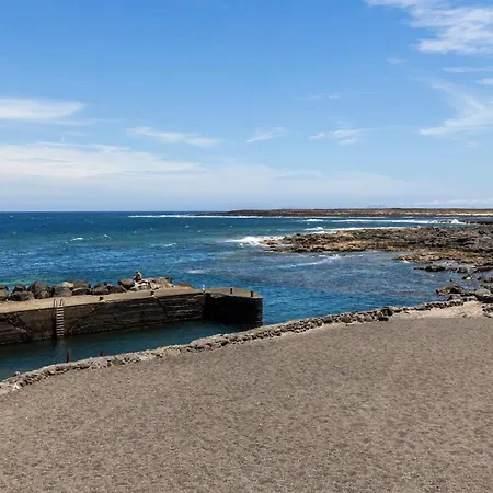 Home2book Charming Tinajo, Wifi La Santa